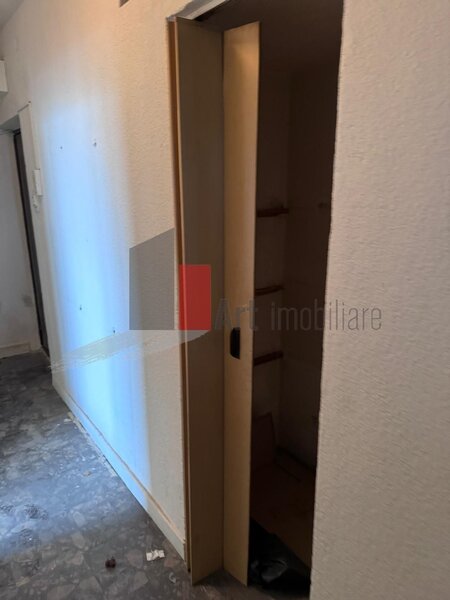 Piata Progresu, vanzare apartament 3 camere.